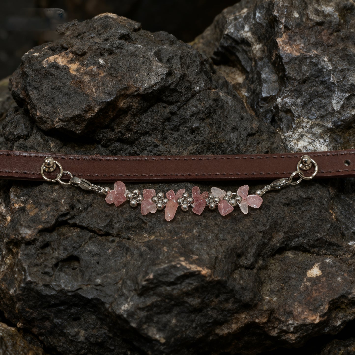 [Endearing] Natural strawberry crystal adjustment button pet collar - let fur children become the sweet focus of everyone's love