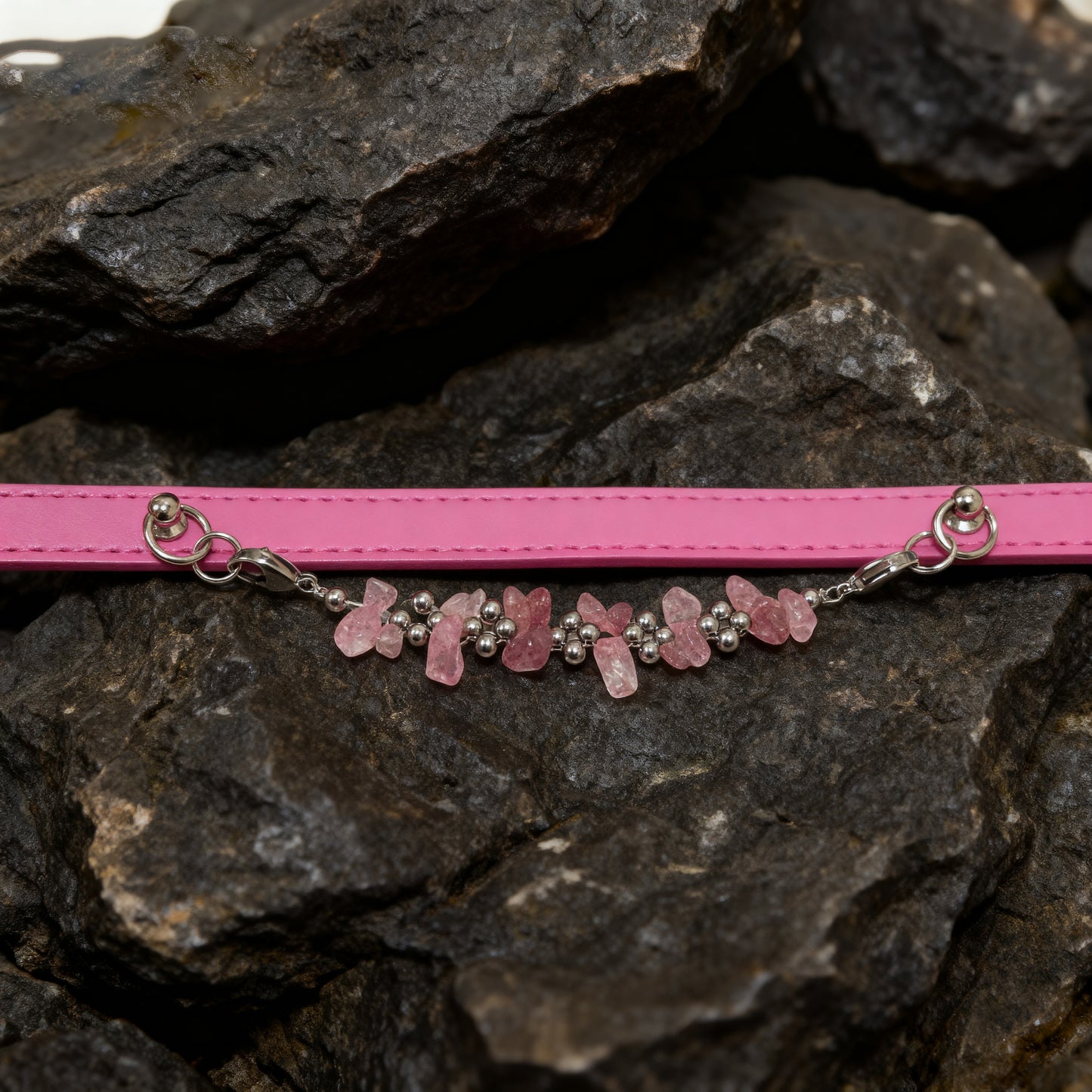 [Endearing] Natural strawberry crystal adjustment button pet collar - let fur children become the sweet focus of everyone's love