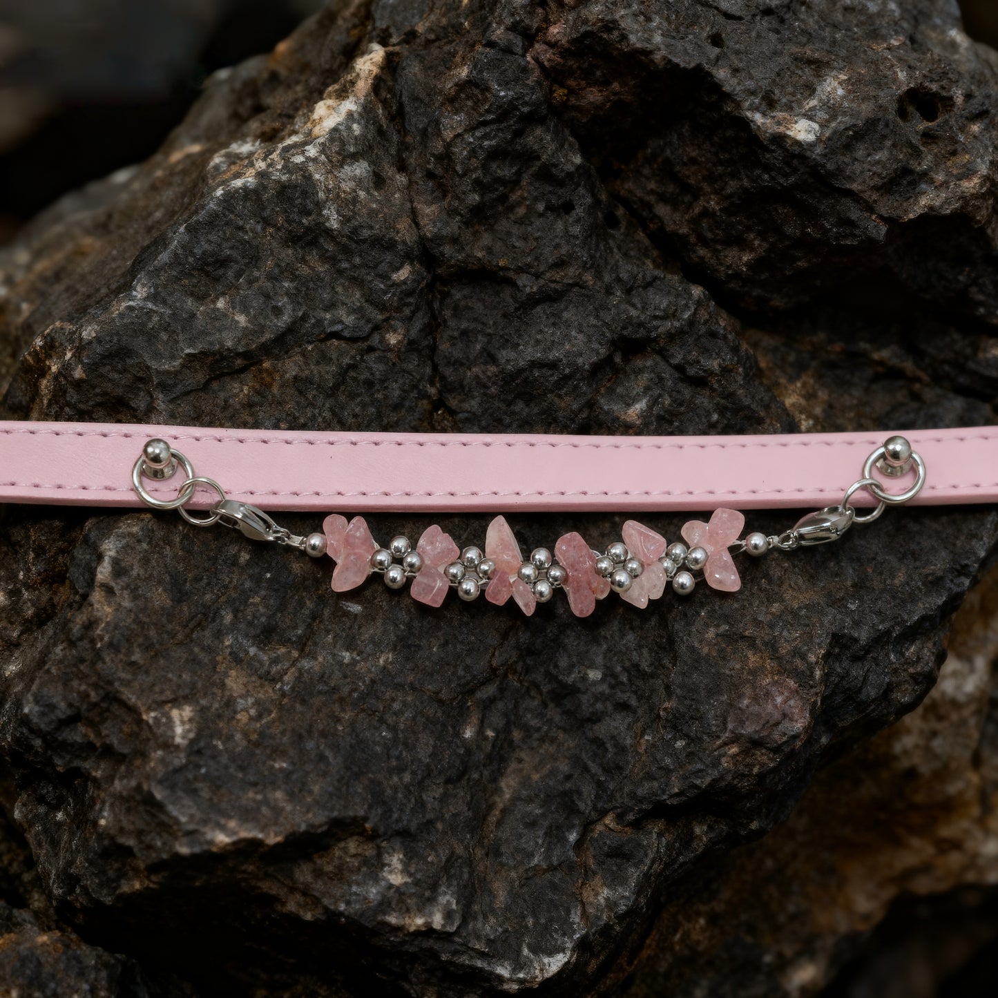 [Endearing] Natural strawberry crystal adjustment button pet collar - let fur children become the sweet focus of everyone's love