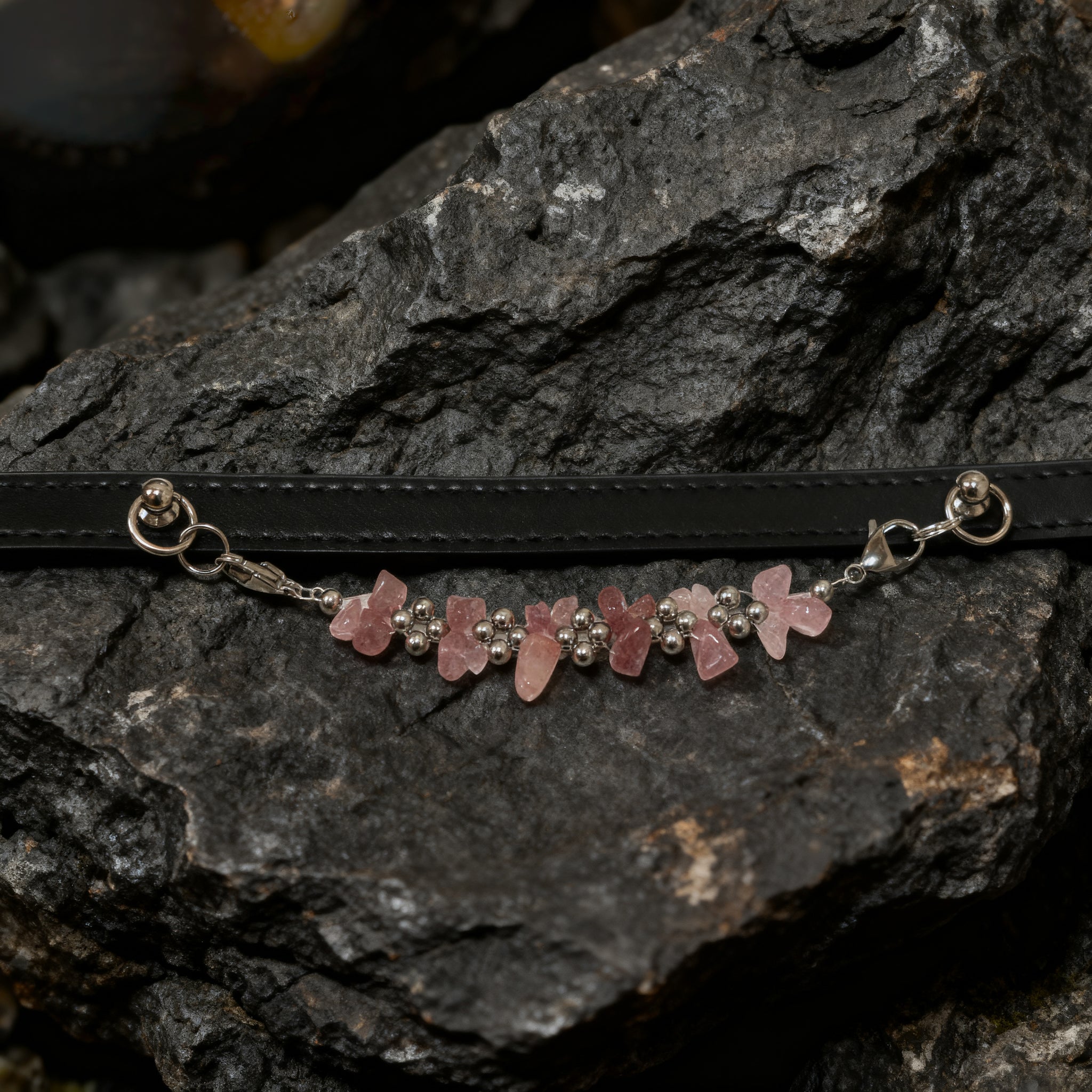 🐾Endearing🐾 Natural strawberry crystal adjustment button pet collar - let fur children become the sweet focus of everyone's love