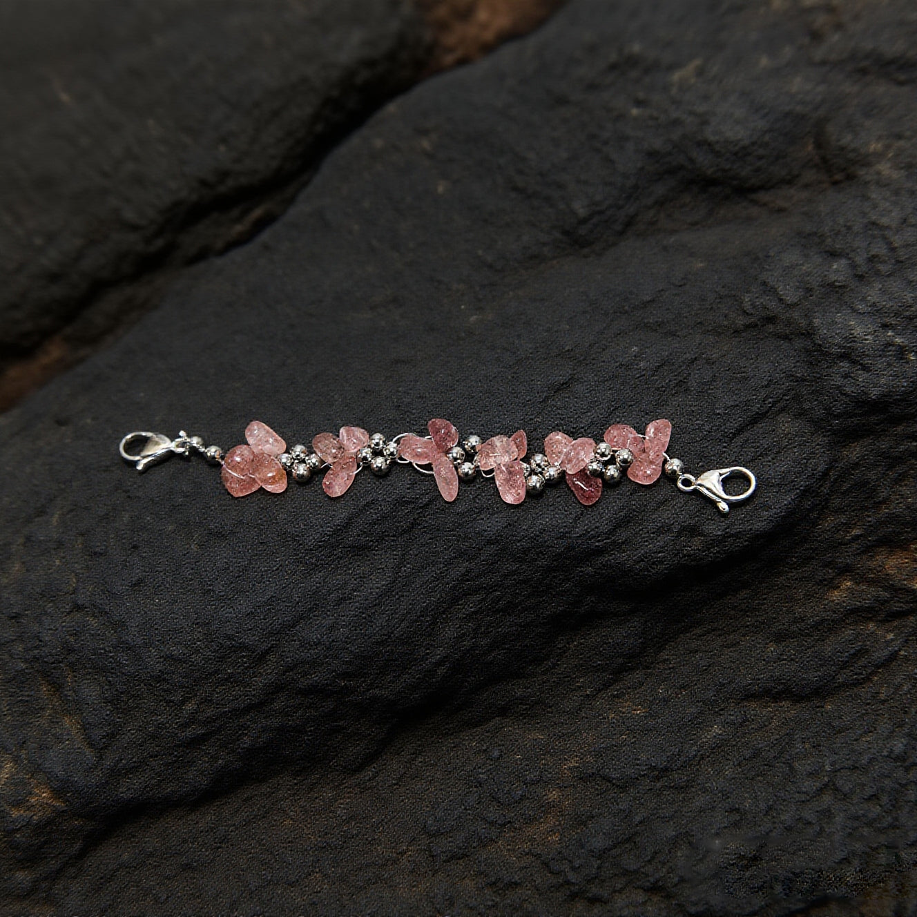 [Endearing] Natural strawberry crystal adjustment button pet collar - let fur children become the sweet focus of everyone's love